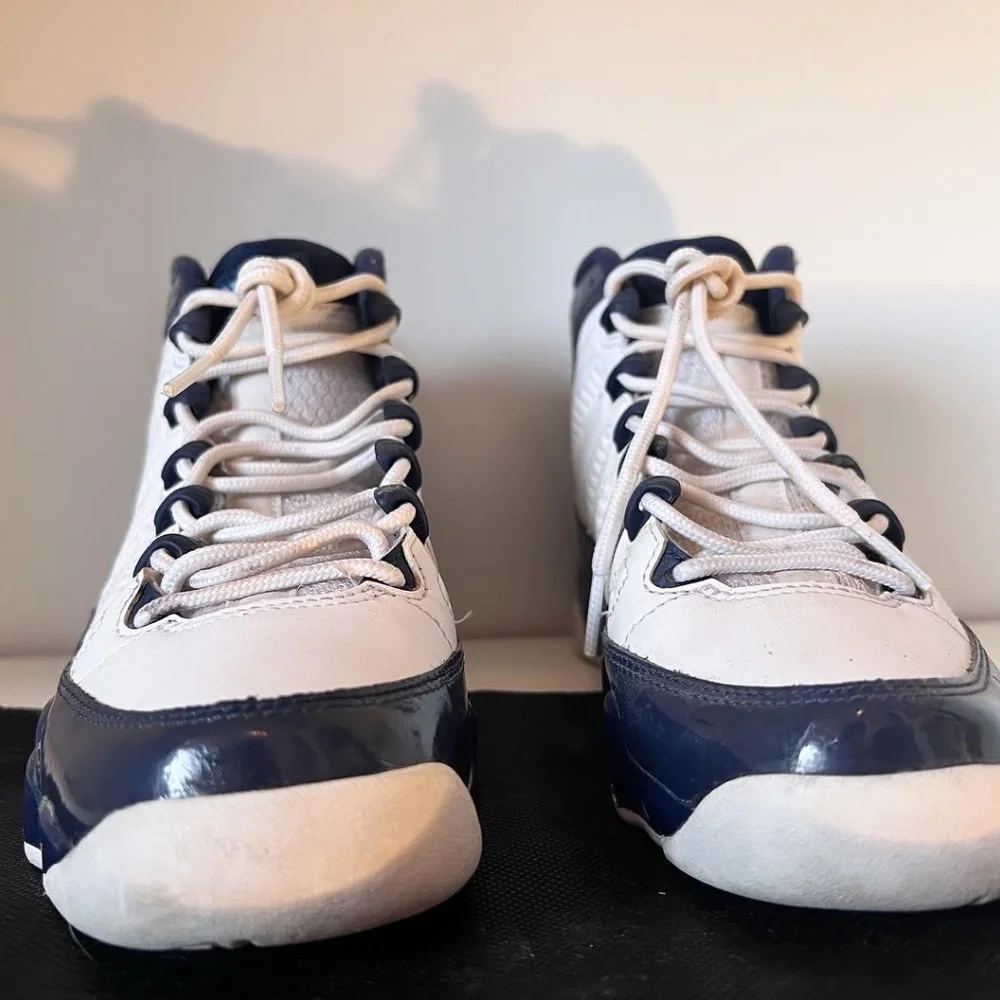 Sneaker - Picture 5 of 8